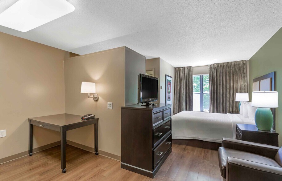 Building Photo - Furnished Studio-Durham - RTP - Miami Blvd...