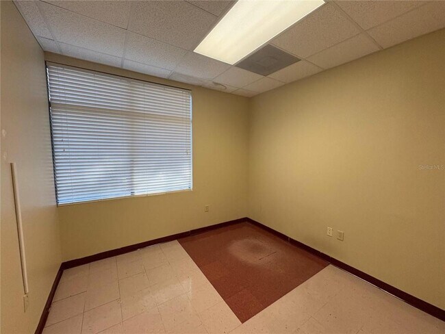 Building Photo - 13250 N 56th St