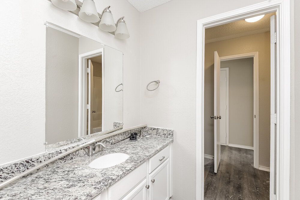 Building Photo - 930 Morgan Dr