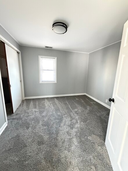 Building Photo - 2729 New Jersey St