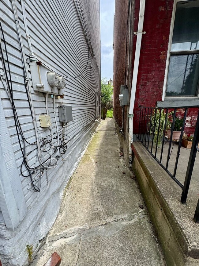 Building Photo - 1509 Hatteras St