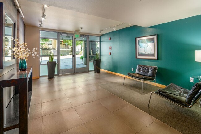 Building Photo - Beautiful 1 Bed 1 Bath in Denny Triangle