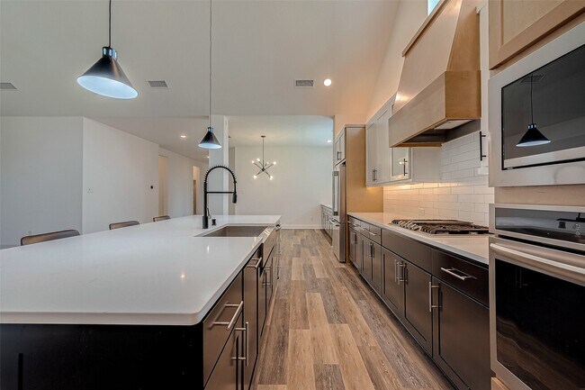 Building Photo - 24351 Dyer Hl Wy