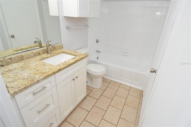 Building Photo - 8702 Mallard Reserve Dr