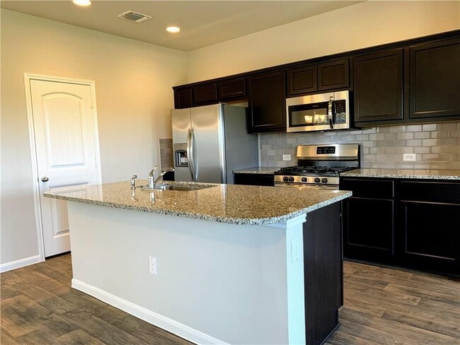 Building Photo - 3323 Brywood Dr