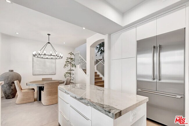 Building Photo - 6442 Lunita Rd