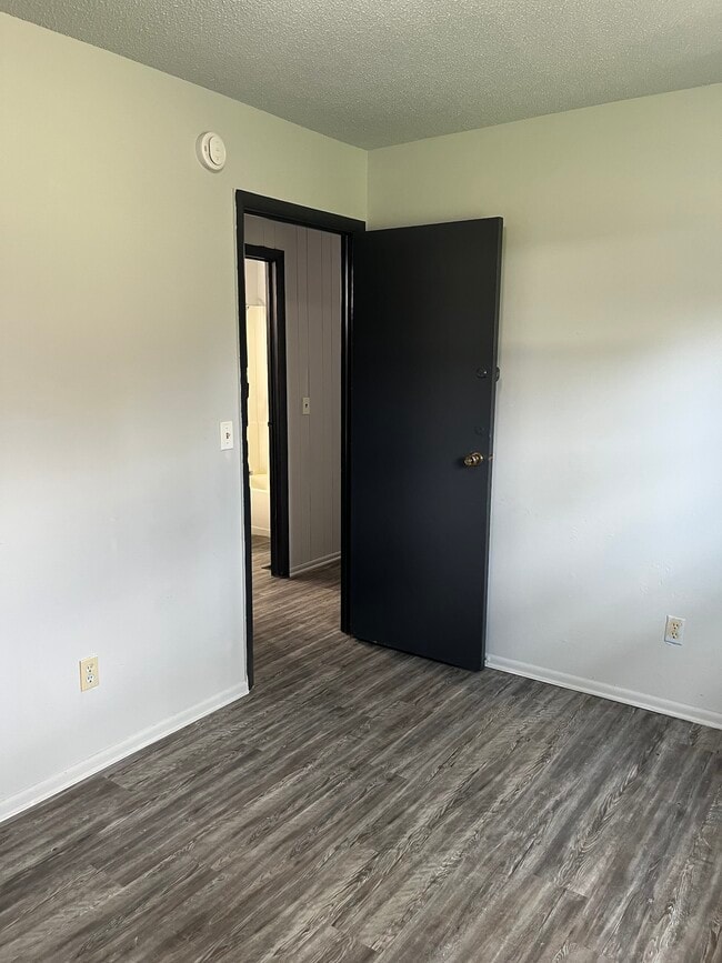 Building Photo - 1306 Cleveland-