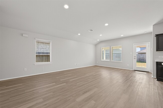 Building Photo - 21254 Ivy Wds Ct