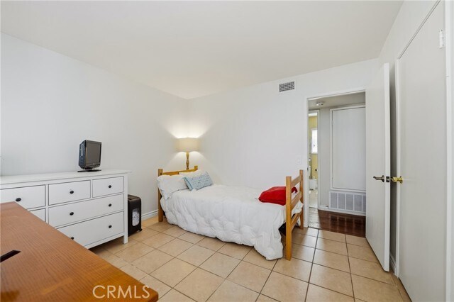 Building Photo - 1505 Canterbury Cir