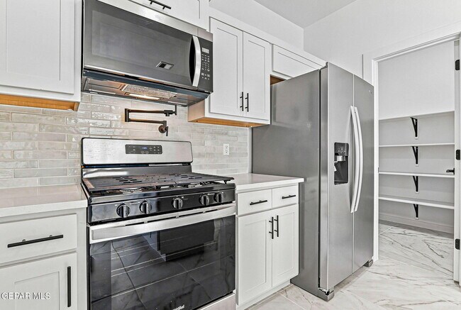 Building Photo - 13909 Paseo Perlas Dr