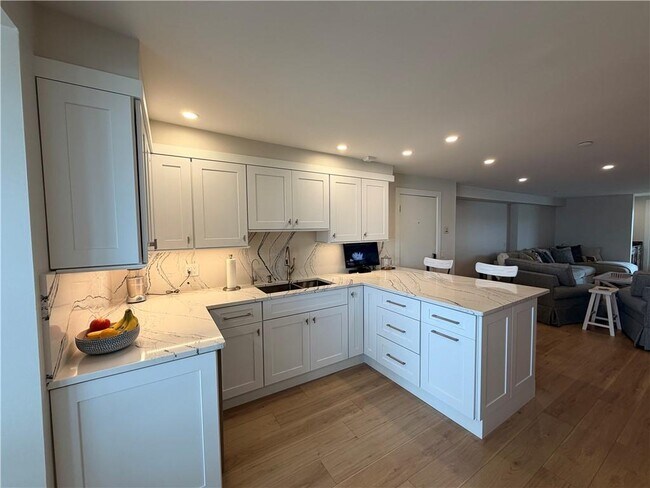 Building Photo - 31 Coddington Wharf