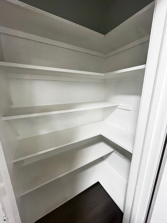 Building Photo - 1204 NW Fort Sill Blvd