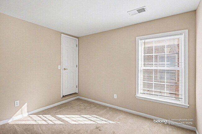 Building Photo - 4679 Red Admiral Way