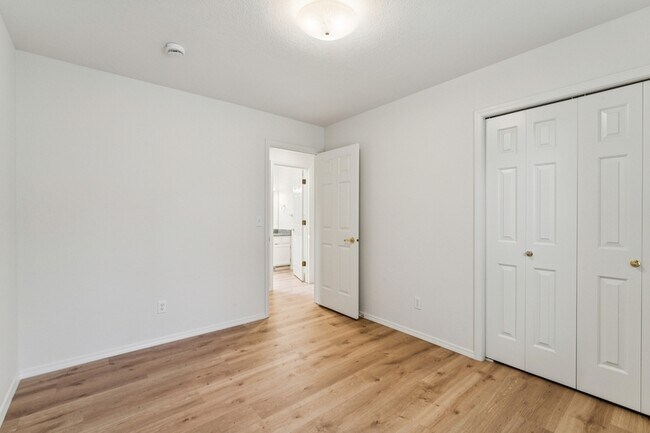 Building Photo - 5360 N Noble Fir Ave