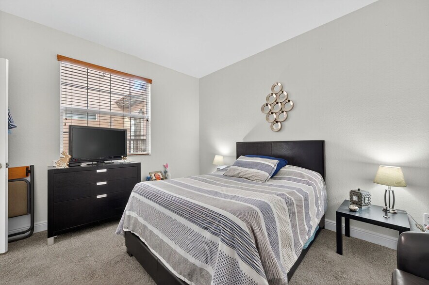 Building Photo - 14615 SW 14th St