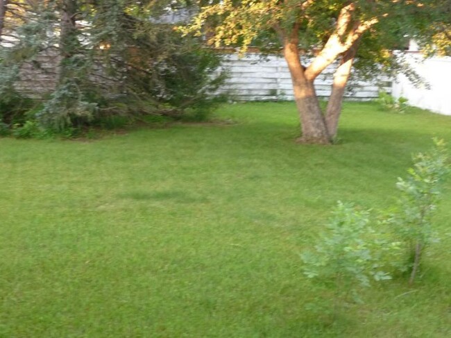 Building Photo - 2 bedroom in Billings MT 59102