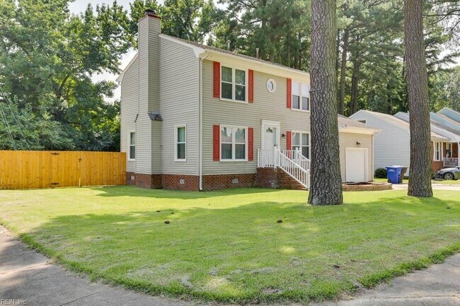 Building Photo - 3800 Sunset Point