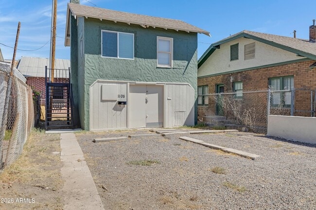 Building Photo - 1108 E Portland St