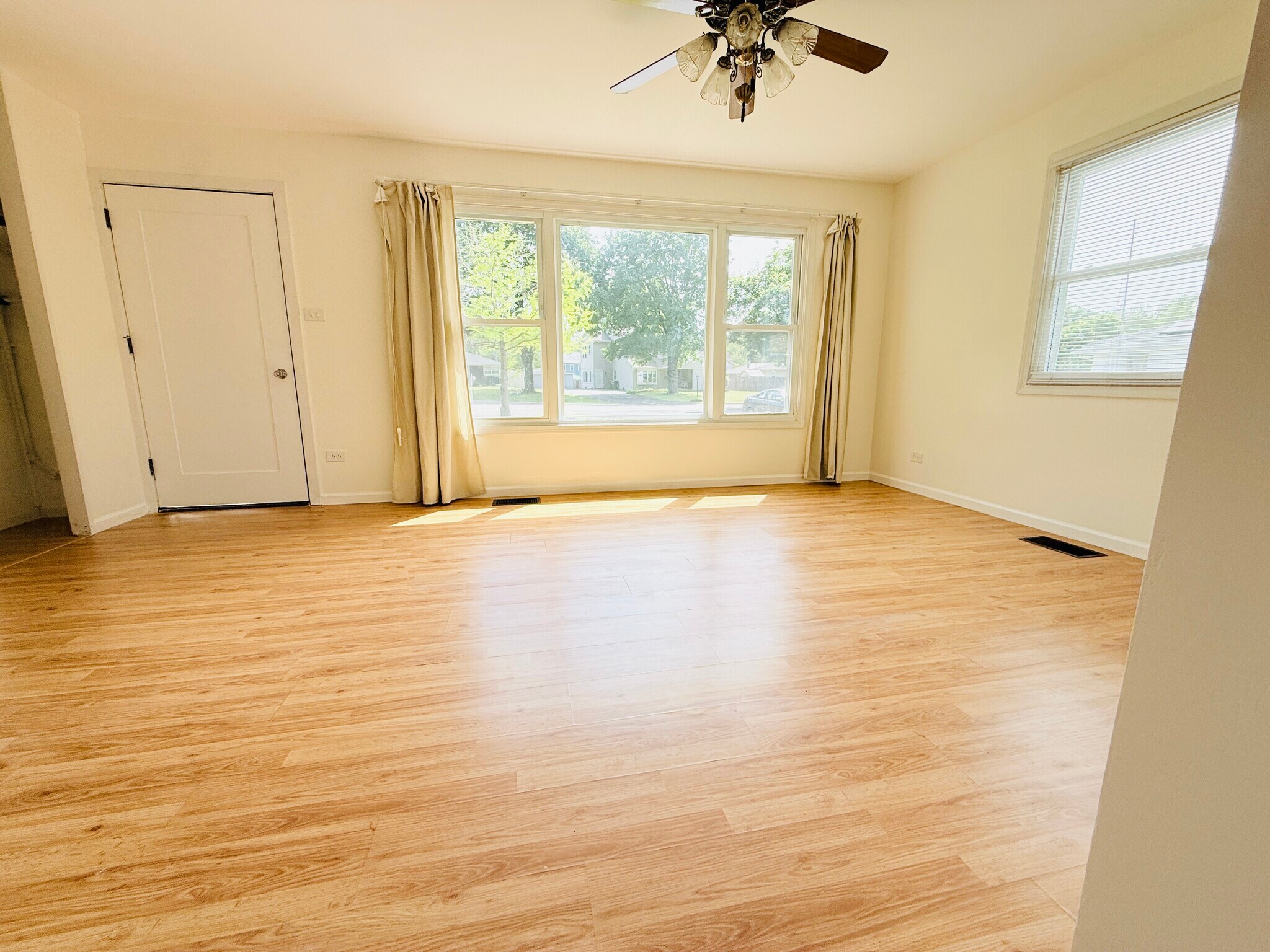 Building Photo - 2904 Stork Ct
