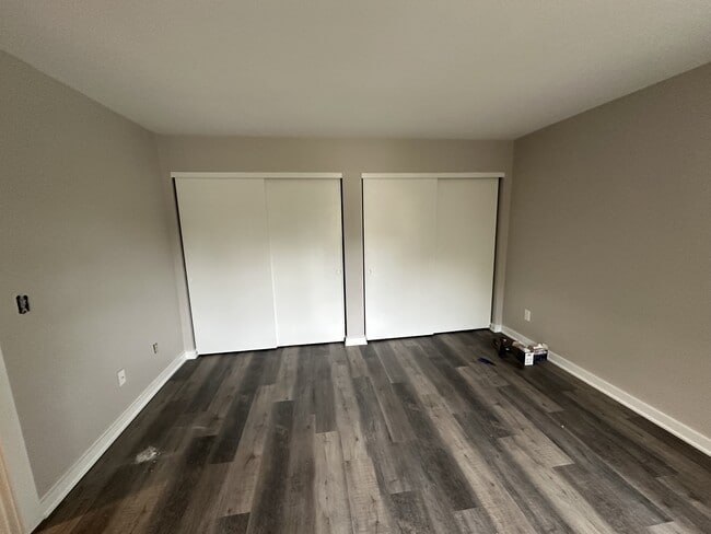 Building Photo - 5335 Tara Hill Dr