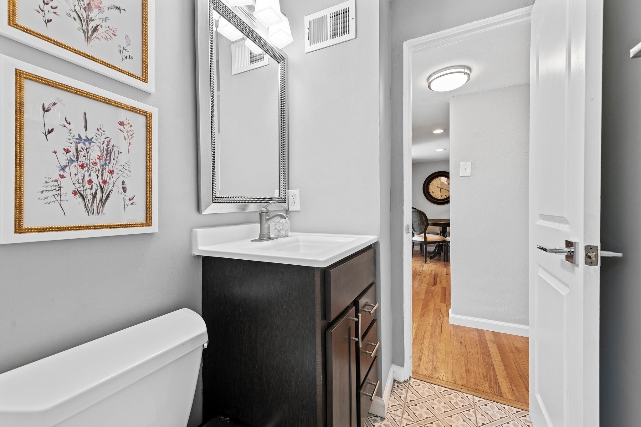 Building Photo - 10128 Manchester Rd