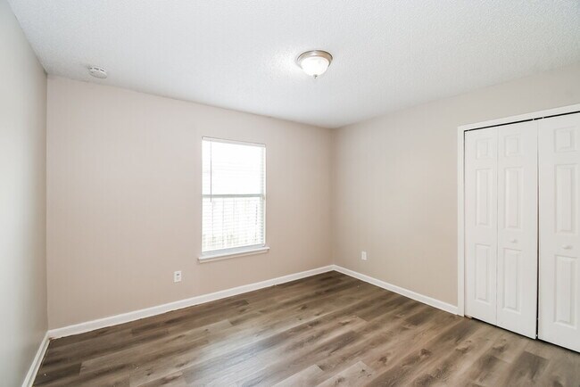 Building Photo - 1223 Summer Springs Drive