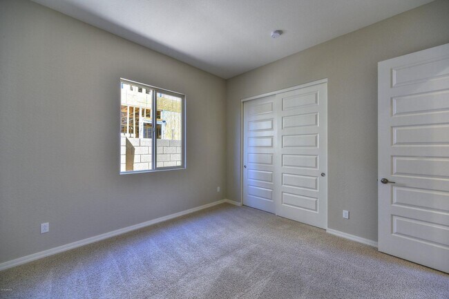Building Photo - Gorgeous Single Level 4 bed 3 bath 3 car garage home at the Meadows community in Peoria