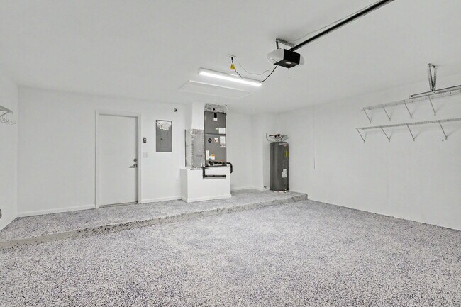 Building Photo - 7832 Rockford Rd