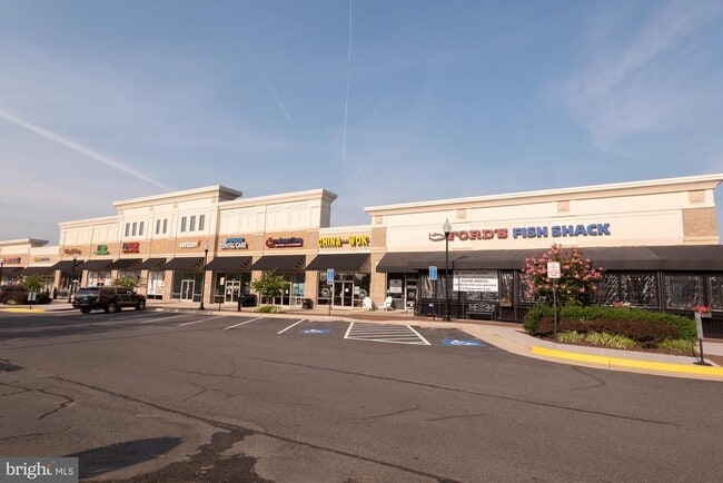 Building Photo - 42724 Rolling Rock Square