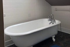 Claw Foot Tub in Full Bathroom #2 - 1214 Speed St