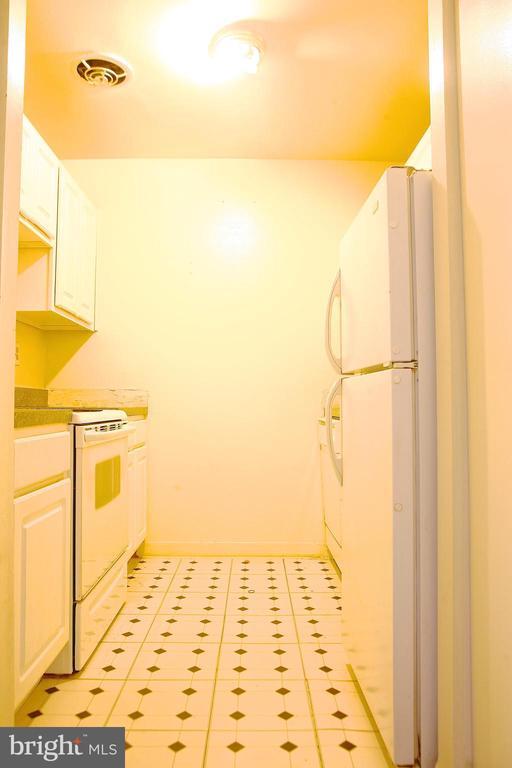 Building Photo - 2031 South St