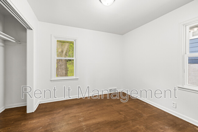 Building Photo - 3501 Redick Ave