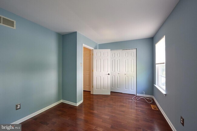 Building Photo - 1803 Stoneham Dr