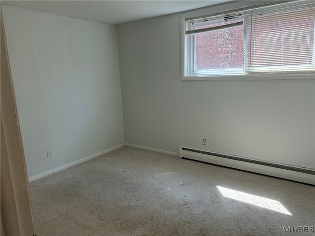 Building Photo - 18 Barone Cir