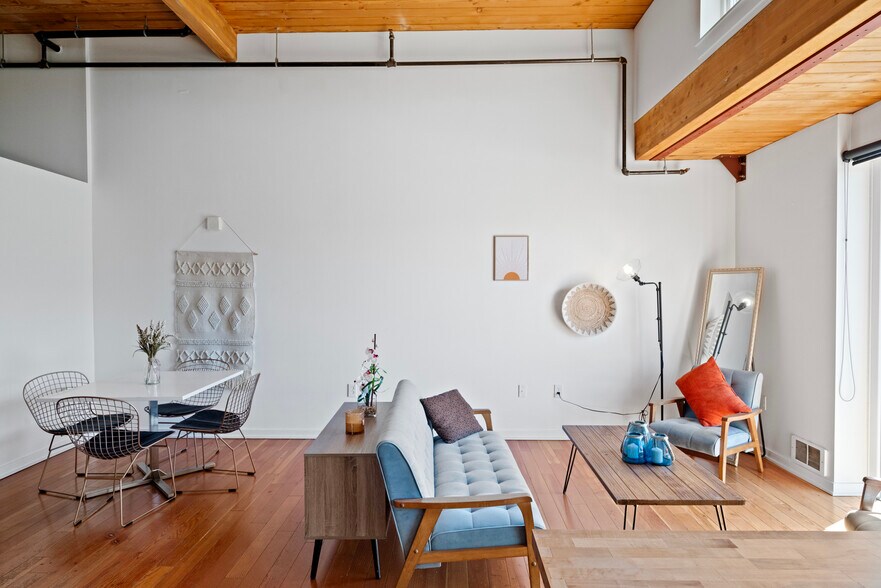 Building Photo - 1408 12th Ave