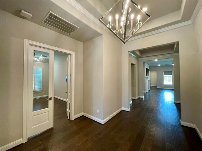 Building Photo - 28162 Briarwood Pass
