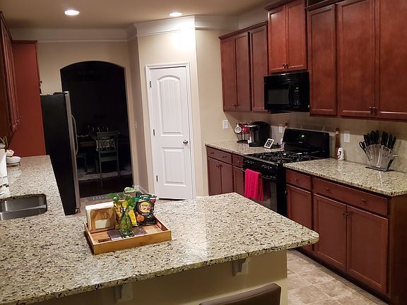 Building Photo - 1563 Wilson Manor Cir SE