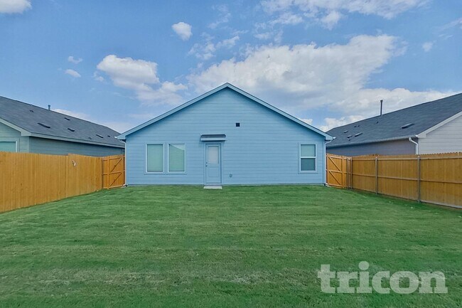 Building Photo - 814 Ginkgo Wy