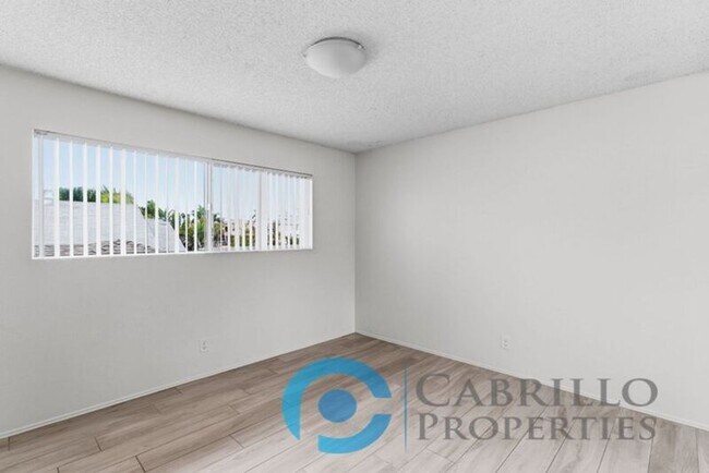 Building Photo - 4622 Hamilton St