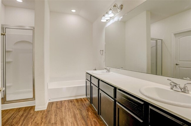 Building Photo - 503 Rd 5138