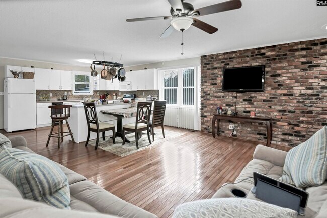 Building Photo - 315 Gardners Terrace Rd