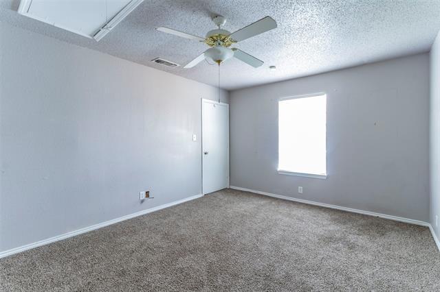 Building Photo - 201 S Las Vegas Trail