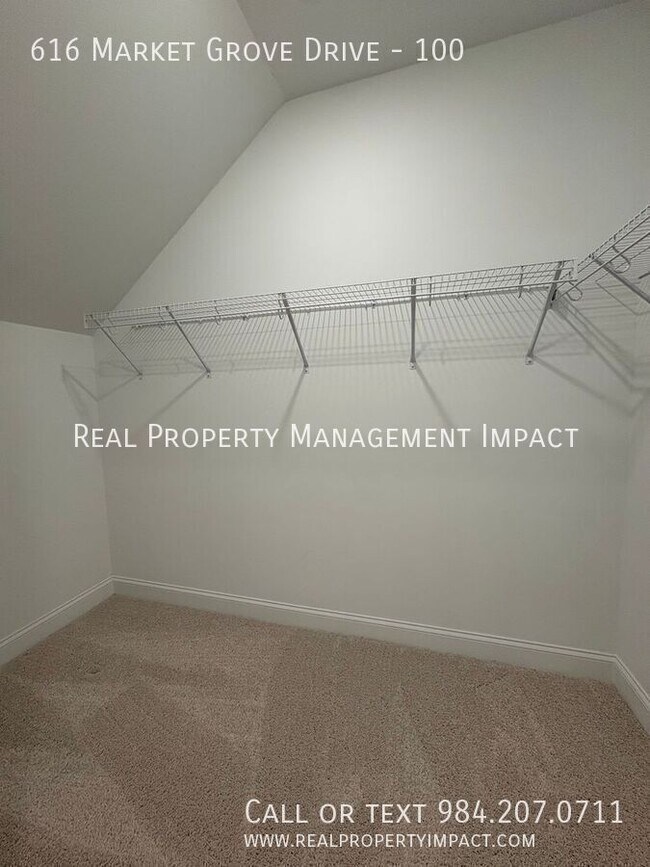 Building Photo - 616 Market Grove Drive-100