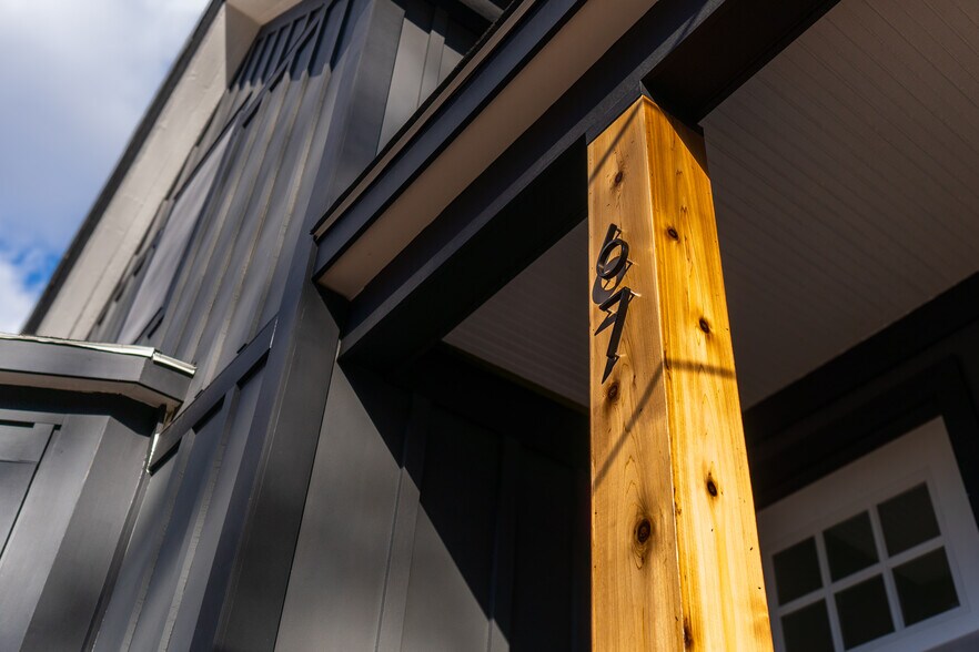 Building Photo - 67 Winchester Ave