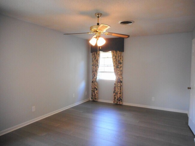 Building Photo - Northwest Greensboro NC Home for Lease