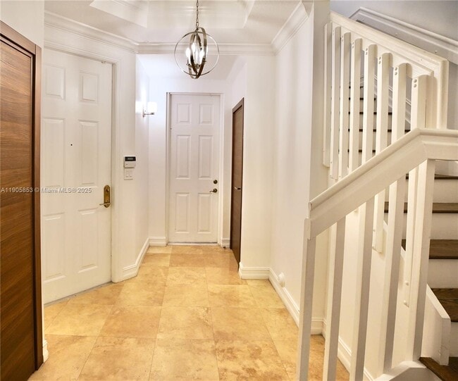 Building Photo - 615 Santander Ave