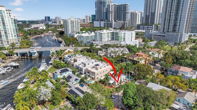 Building Photo - 501 SW 5th St