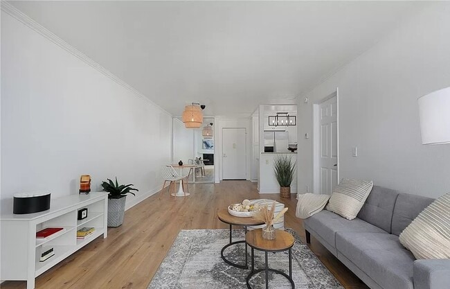 Building Photo - Comfortable Living in This Beautiful 1BR