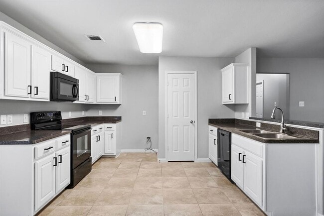 Building Photo - 28918 E Pecos River Ct