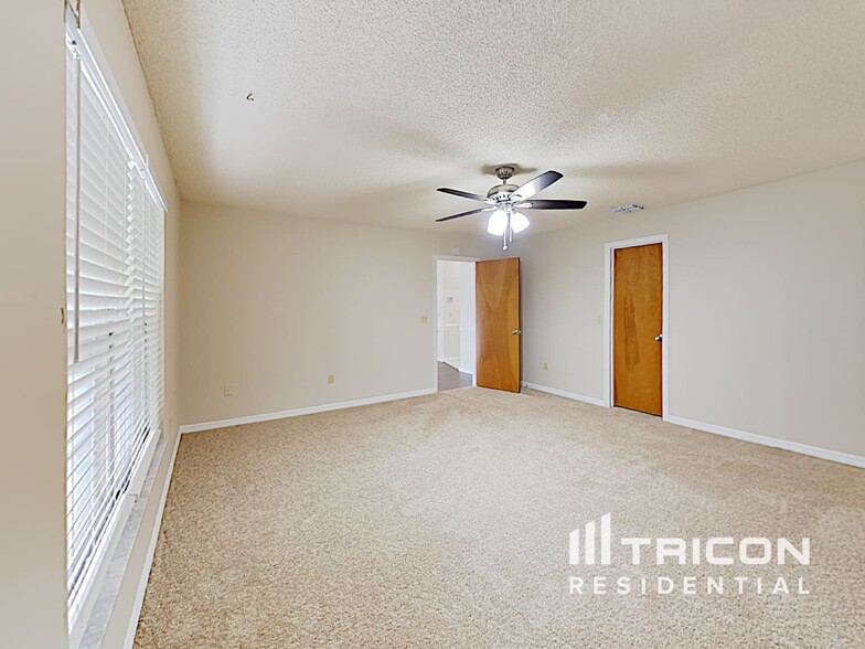 Building Photo - 106 Heather Ln Dr